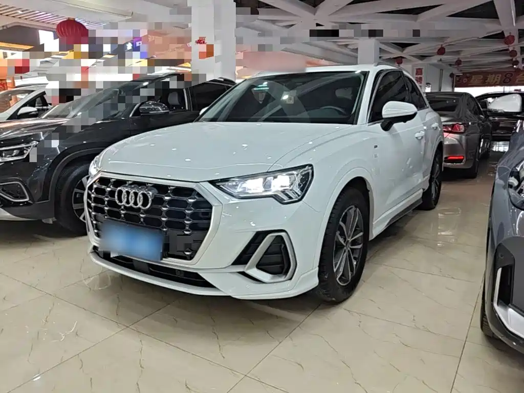 Audi Q3 2022 35 TFSI
