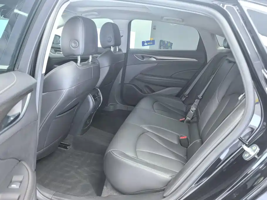 Buick LaCrosse — миниатюра 11