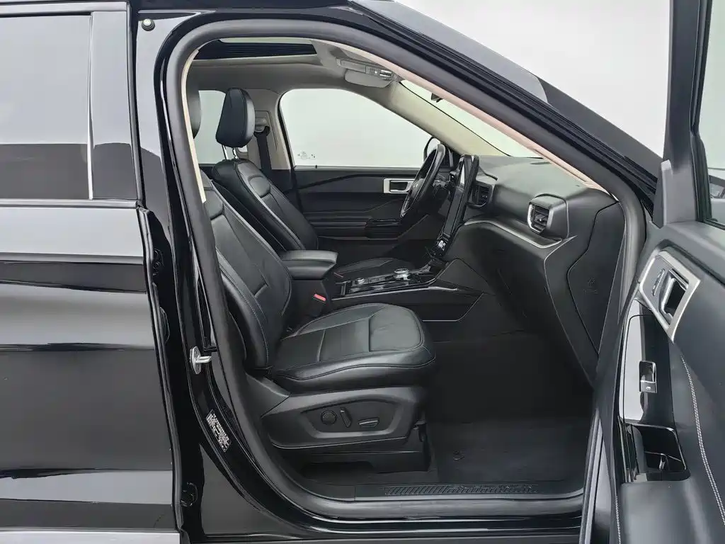 Ford Explorer — миниатюра 23