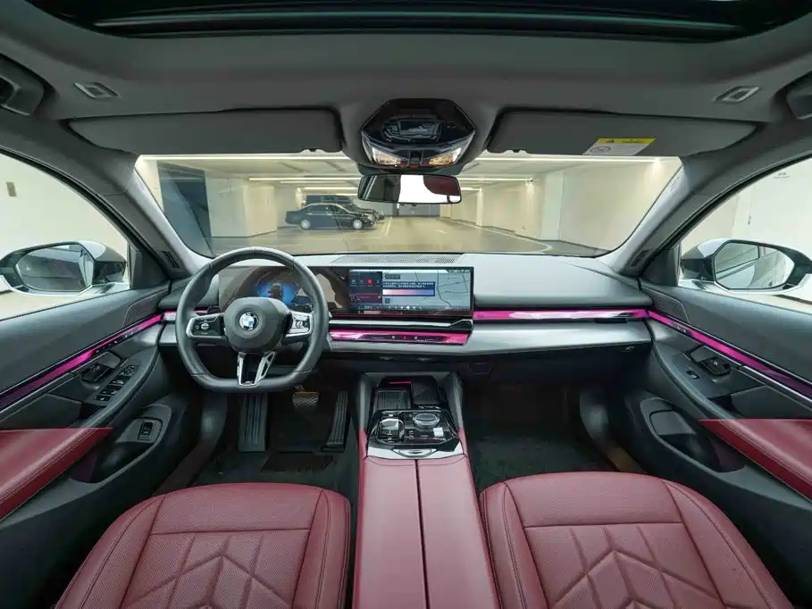BMW 5 Series — миниатюра 20