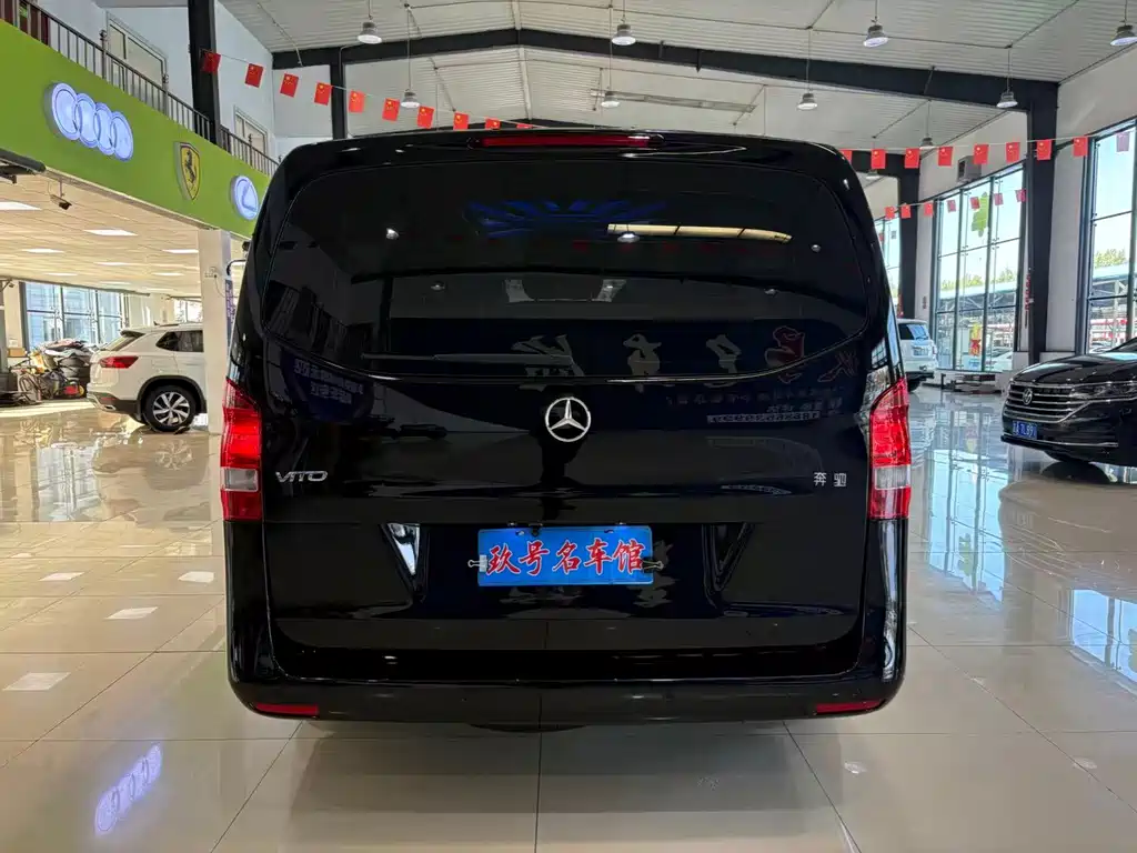 Mercedes-Benz Vito — миниатюра 7