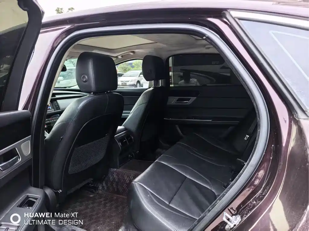 Jaguar XF — миниатюра 9