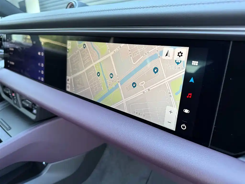 Porsche Macan EV — миниатюра 14