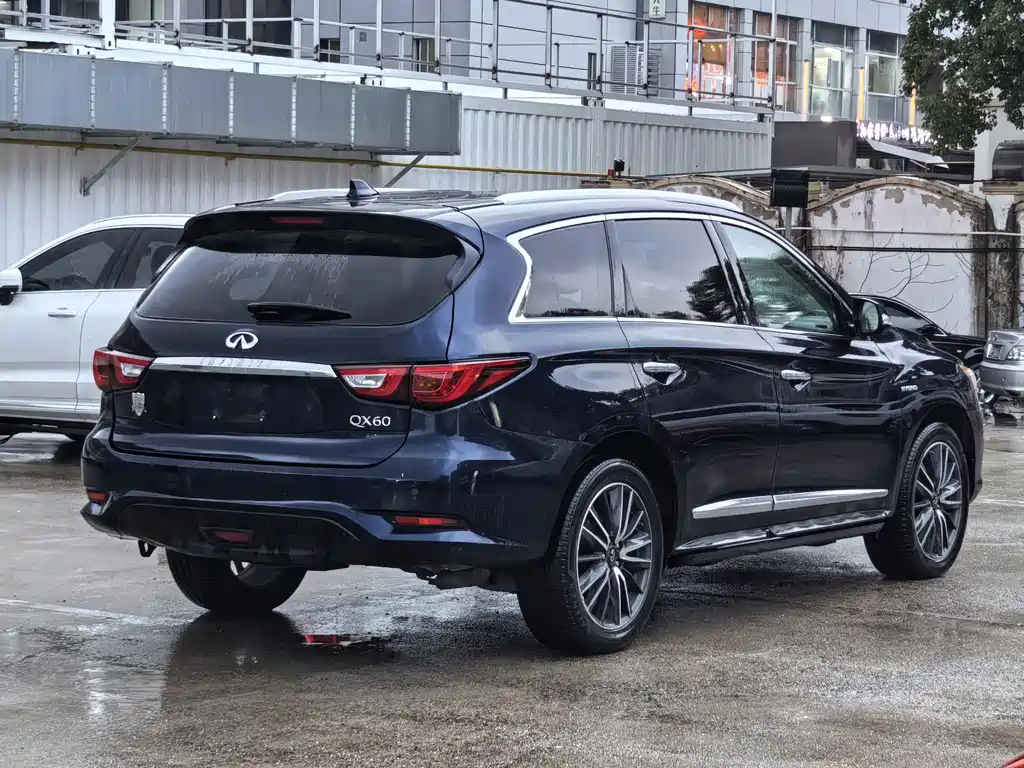 INFINITI QX60