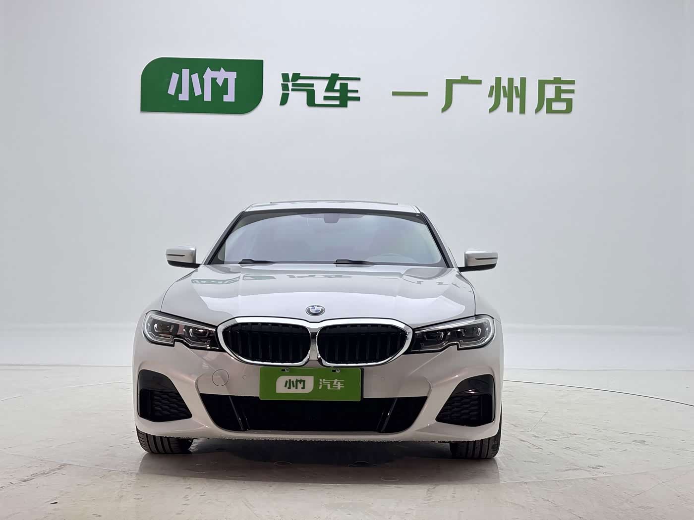BMW 3 Series 2.0 л 2022 г. Белый, пробег 36000 км