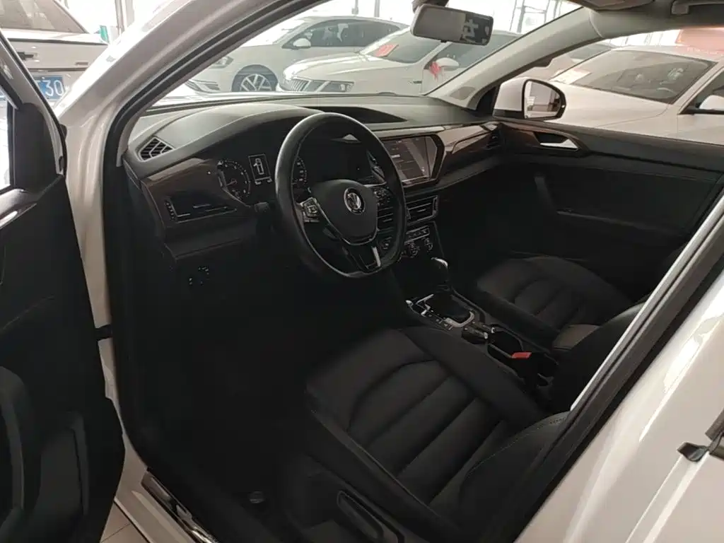 Volkswagen Tharu — миниатюра 16