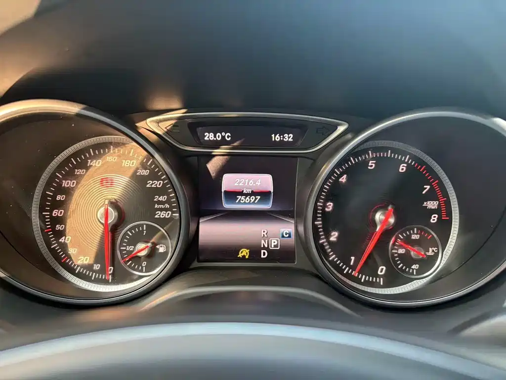 Mercedes-Benz CLA (Import) — миниатюра 15