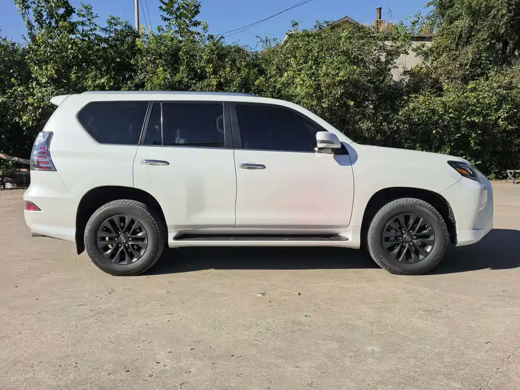 Lexus GX — миниатюра 15