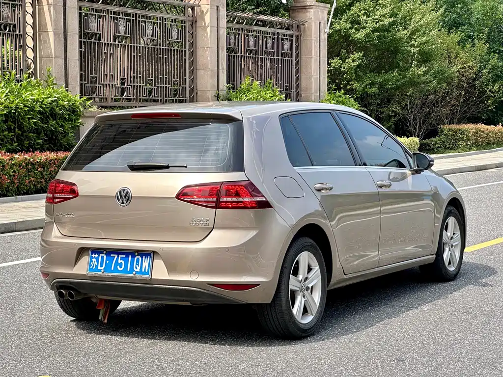 Volkswagen Golf — миниатюра 6