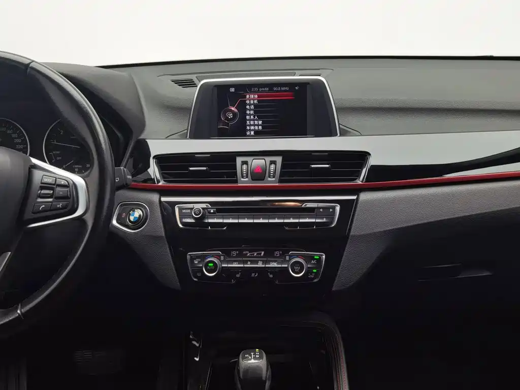 BMW X1 — миниатюра 12