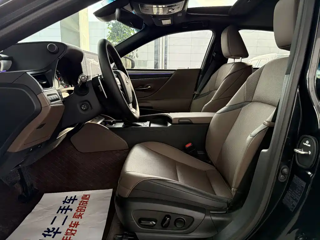 Lexus ES — миниатюра 6