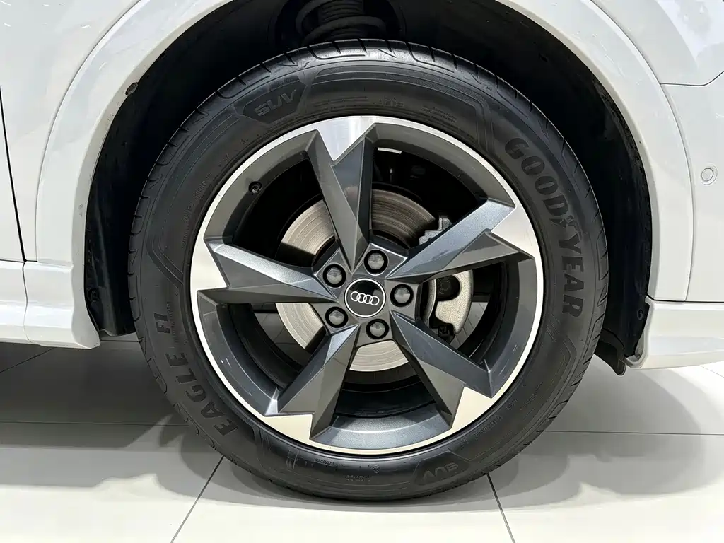 Audi Q3 — миниатюра 15