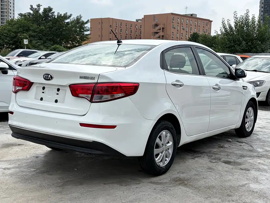 Kia K2 — миниатюра 5