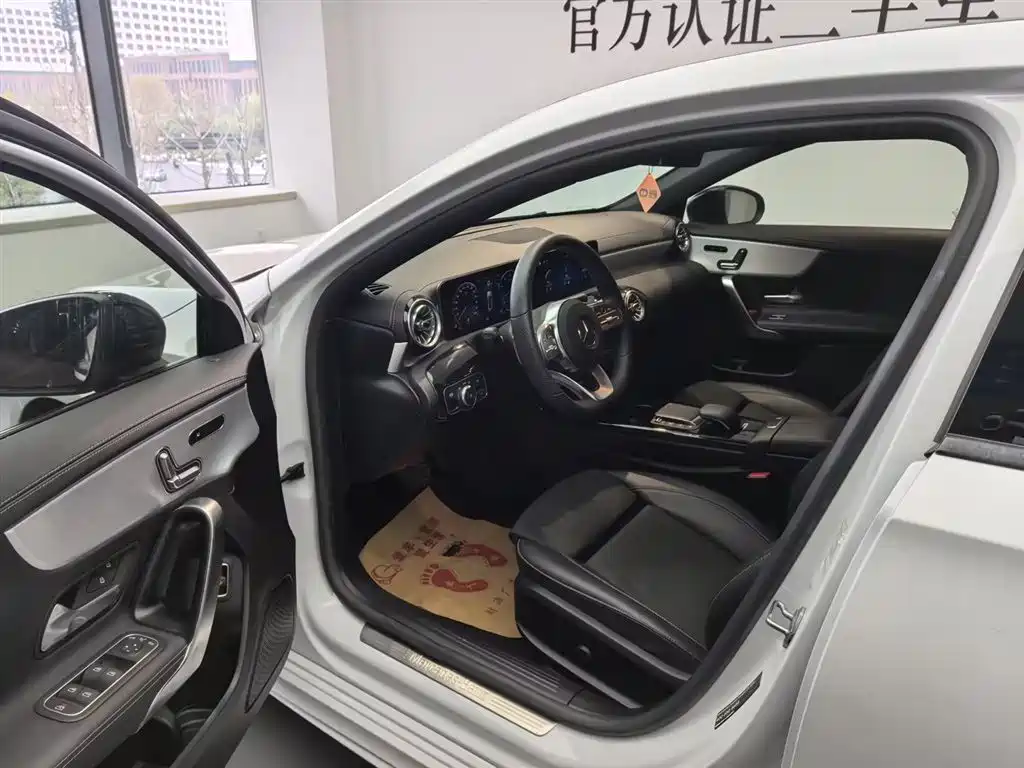 MERCEDES-BENZ A CLASS