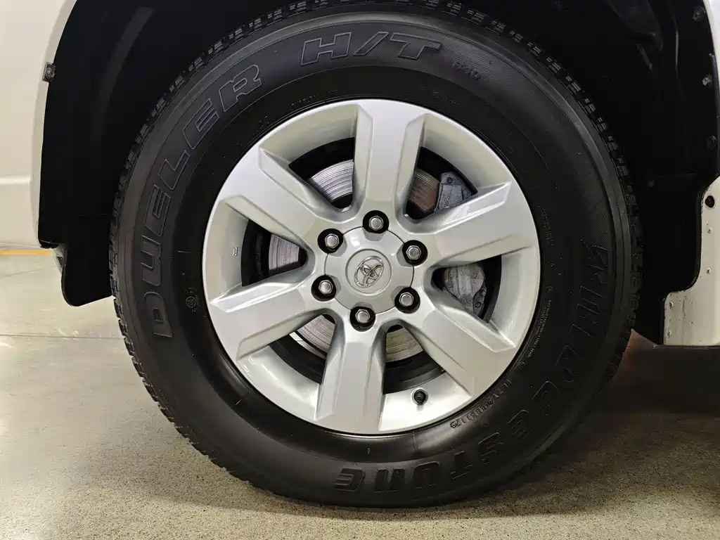 Toyota Prado (Import) — миниатюра 9