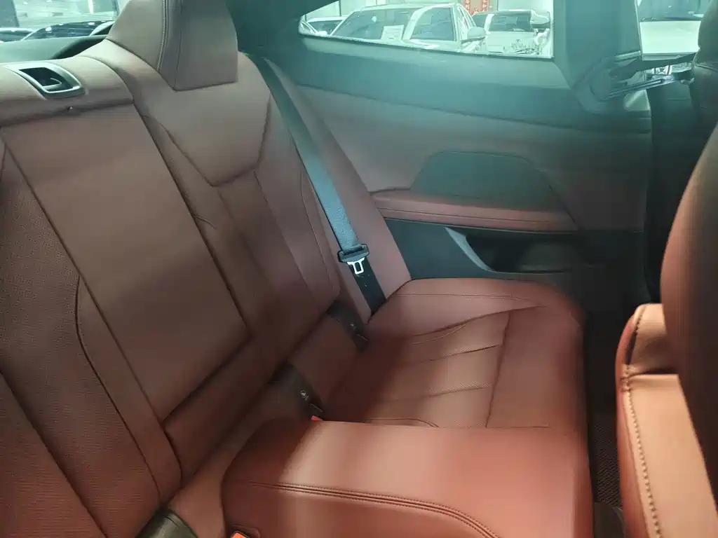 BMW 4 Series — миниатюра 14