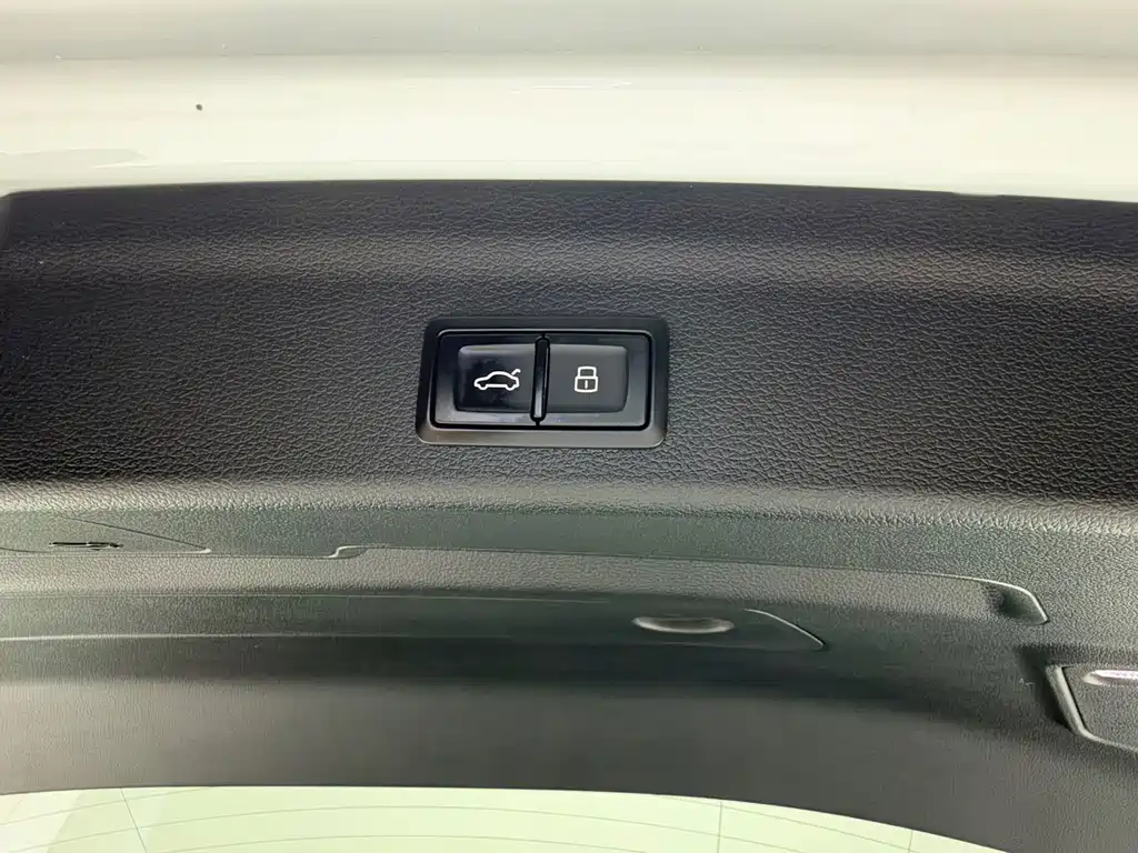 Audi Q3 — миниатюра 12