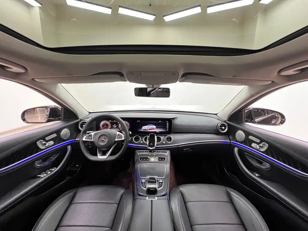 Mercedes-Benz E-Class — миниатюра 21