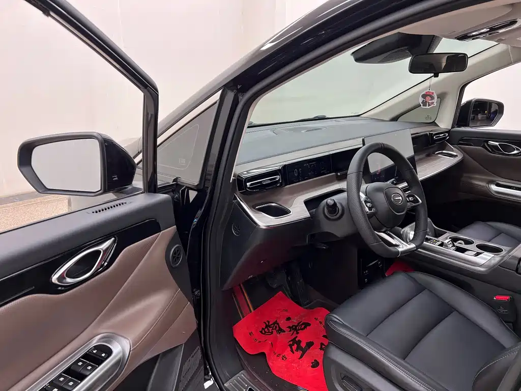 GAC Motor Trumpchi E8 PHEV — миниатюра 13