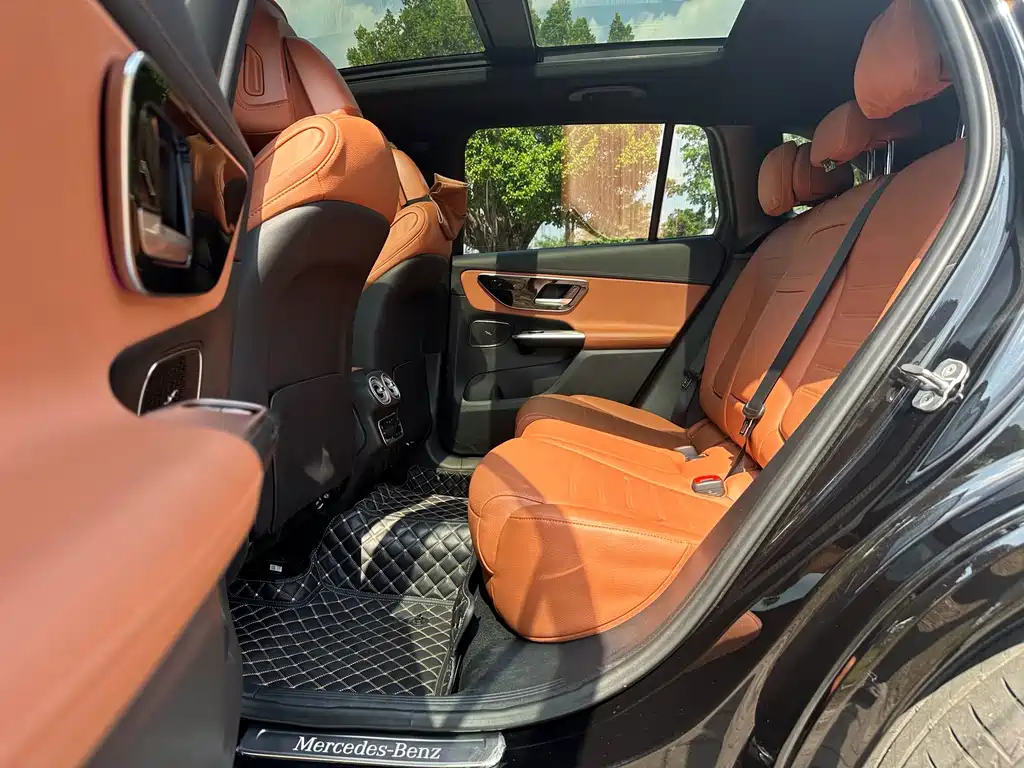 Mercedes-Benz GLC — миниатюра 8