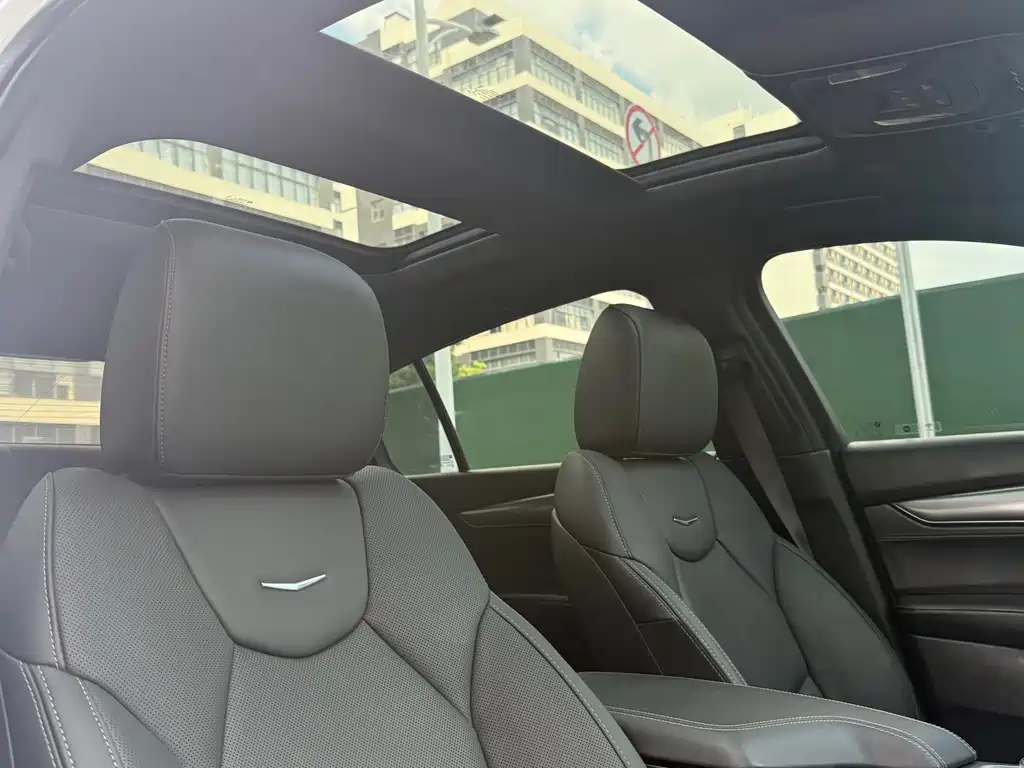 Cadillac CT5 — миниатюра 16