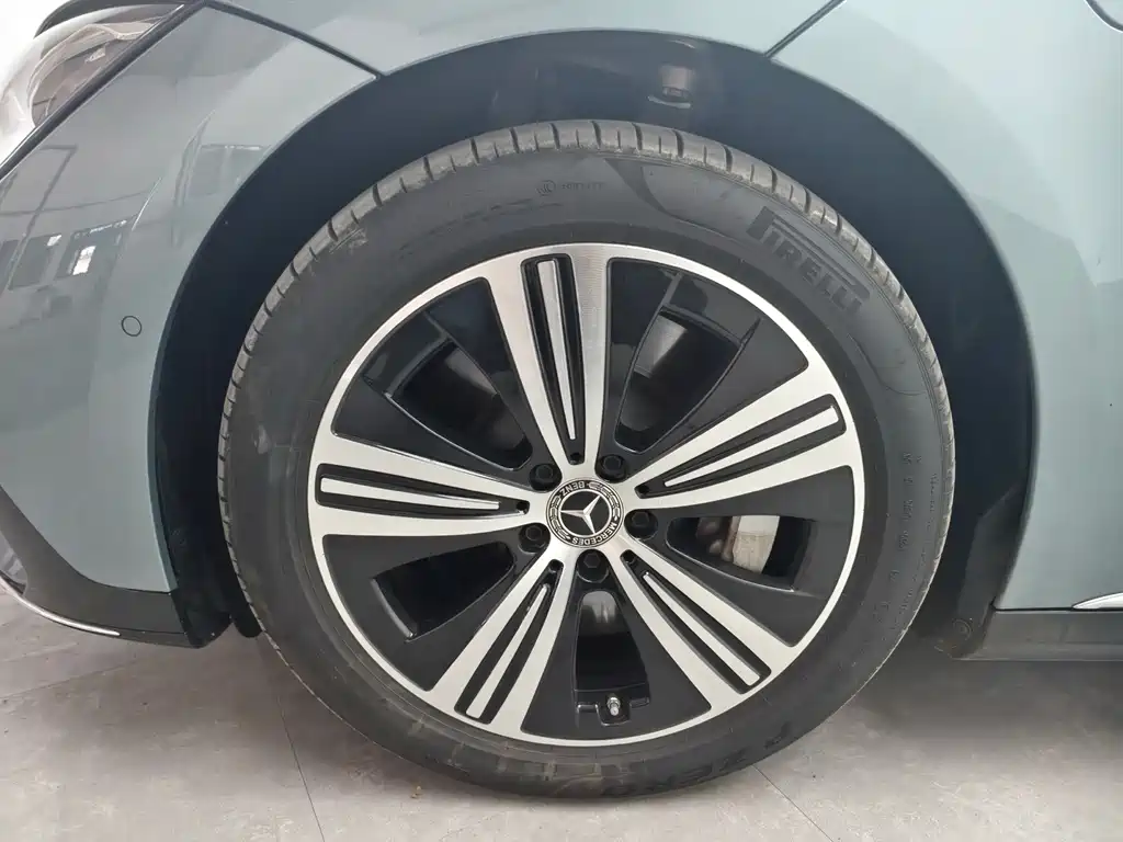 Mercedes-Benz EQE — миниатюра 10