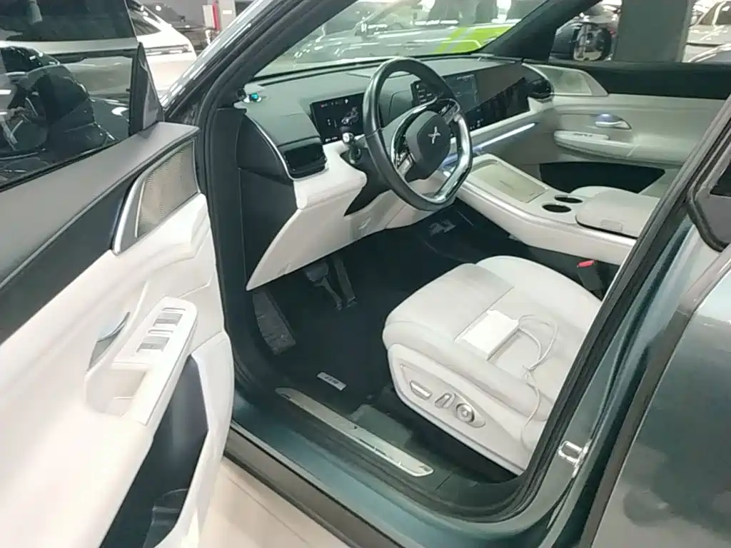 XPeng G9 — миниатюра 16