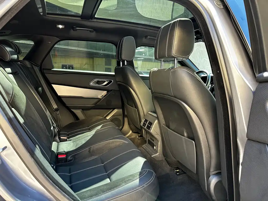 Land Rover Velar — миниатюра 8