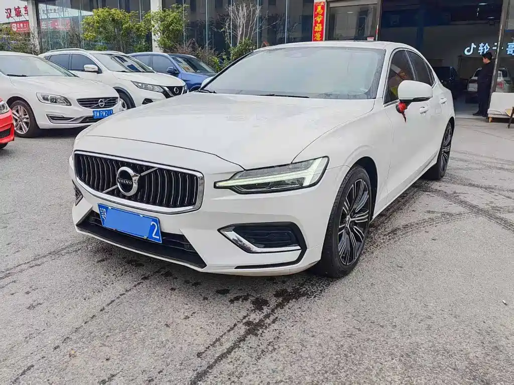 Volvo S60 2021
