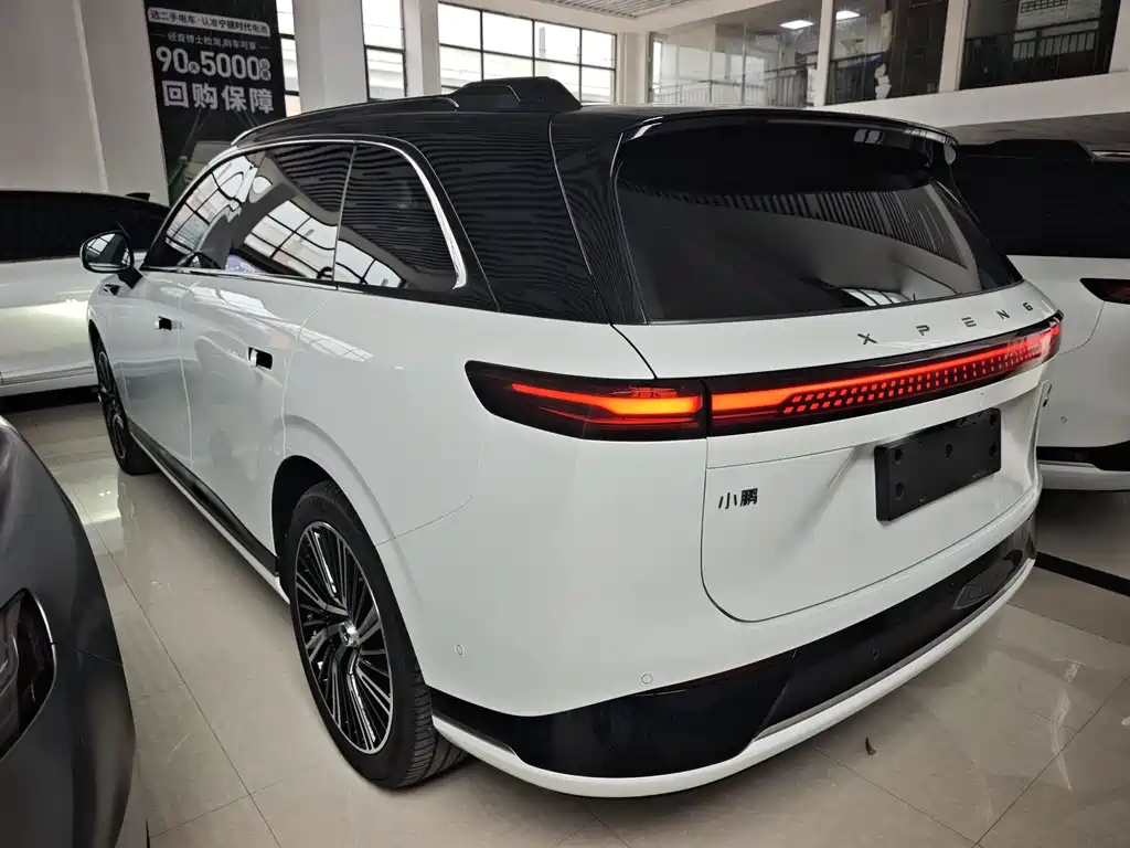 XPeng G9 — миниатюра 18