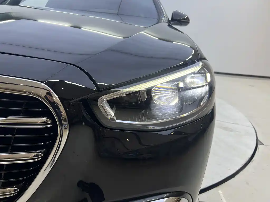 Mercedes-Benz S-Class — миниатюра 7