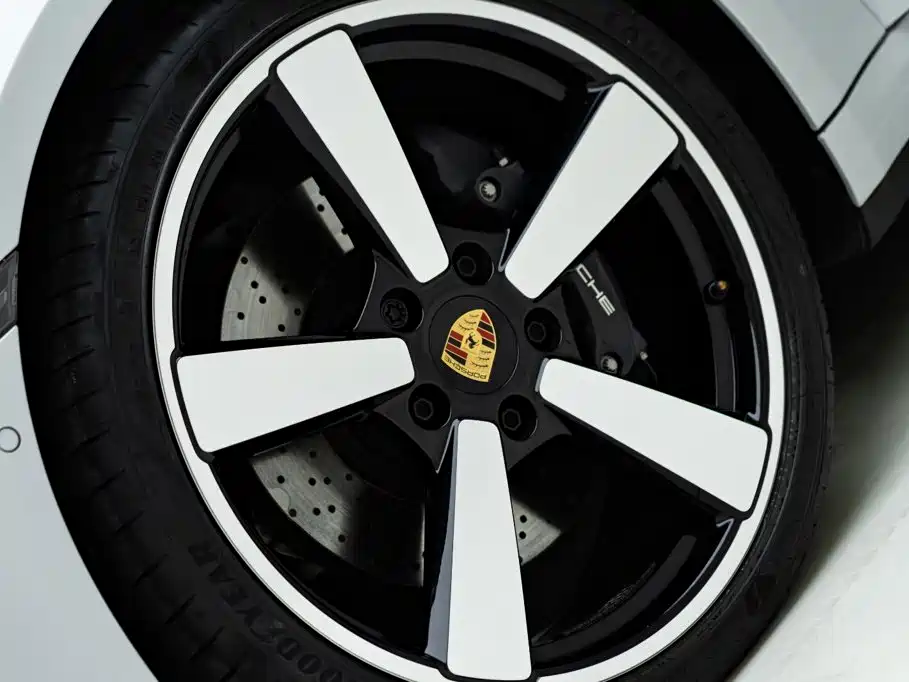 Porsche 911 — миниатюра 7