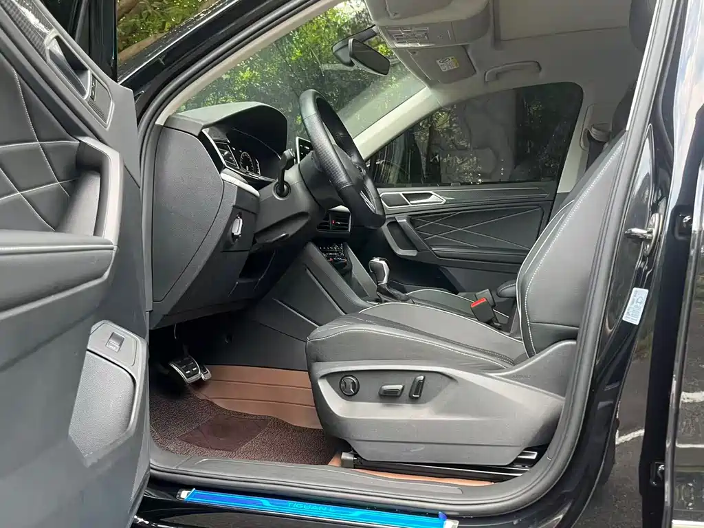 Volkswagen Tiguan L — миниатюра 4