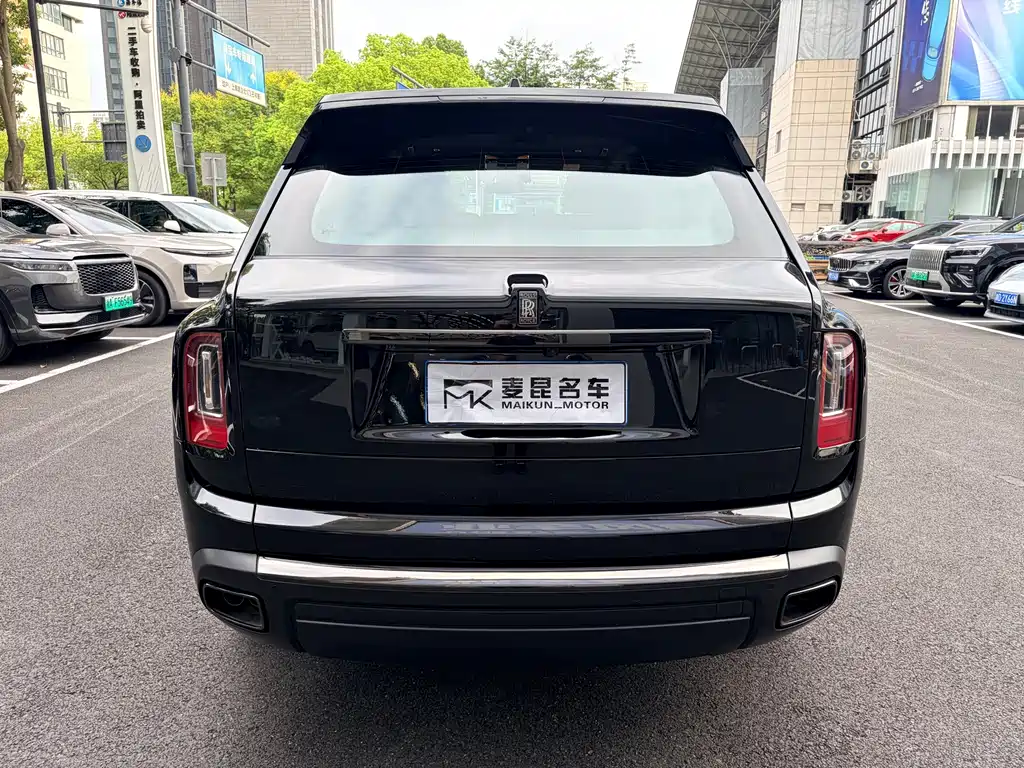 Rolls-Royce Cullinan — миниатюра 11