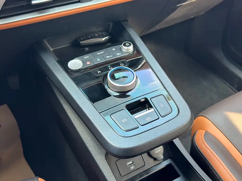 BYD e2 — миниатюра 8