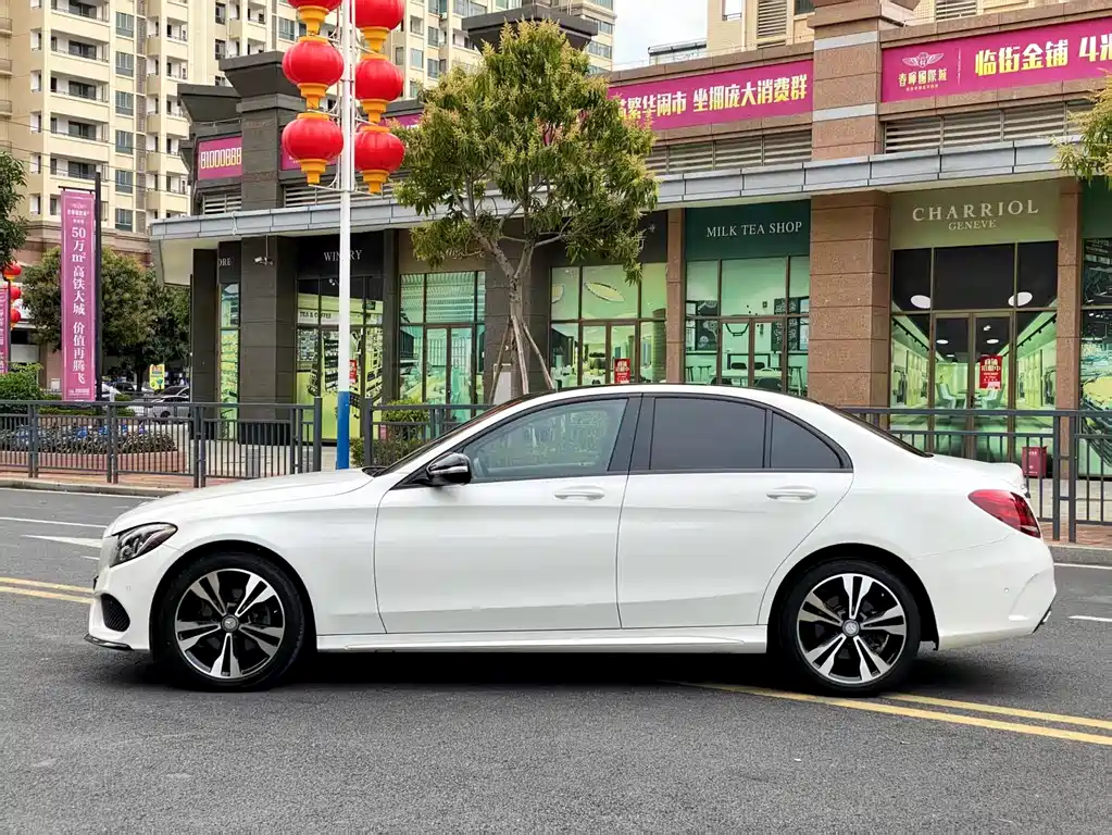 MERCEDES-BENZ C CLASS