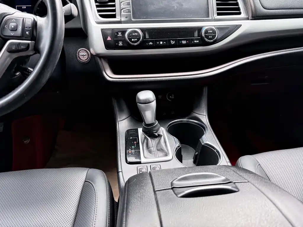 Toyota Highlander — миниатюра 16