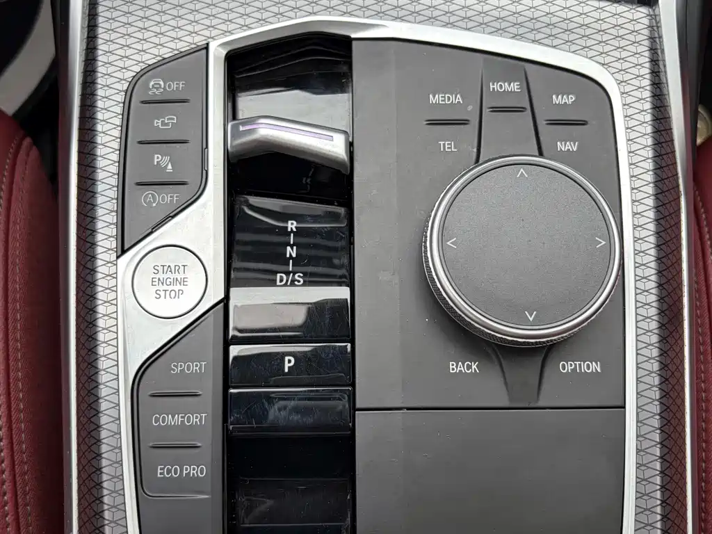 BMW 3 Series — миниатюра 13