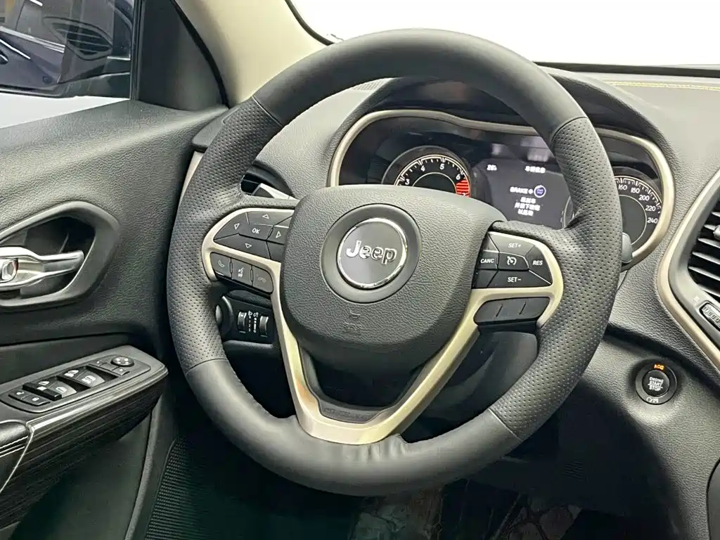 Jeep Cherokee 2.0L Superior Edition, фото 20