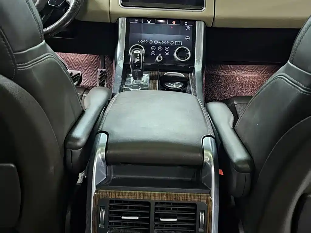 Land Rover Sport PHEV — миниатюра 14
