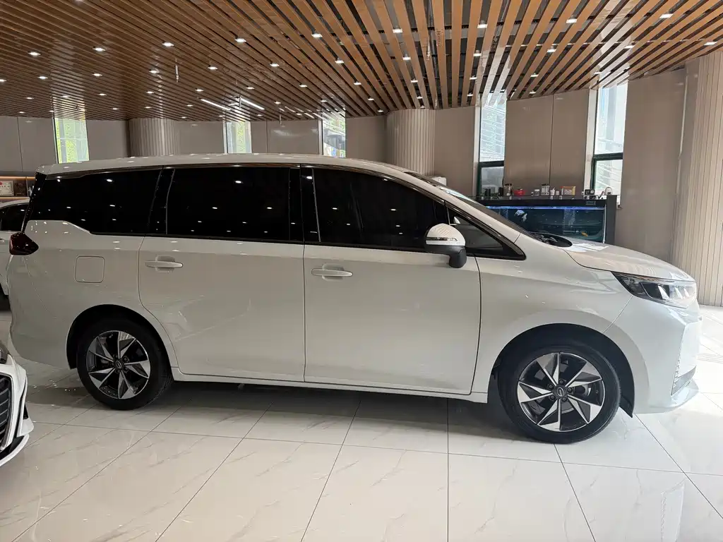 GAC Motor Trumpchi M6 — миниатюра 6