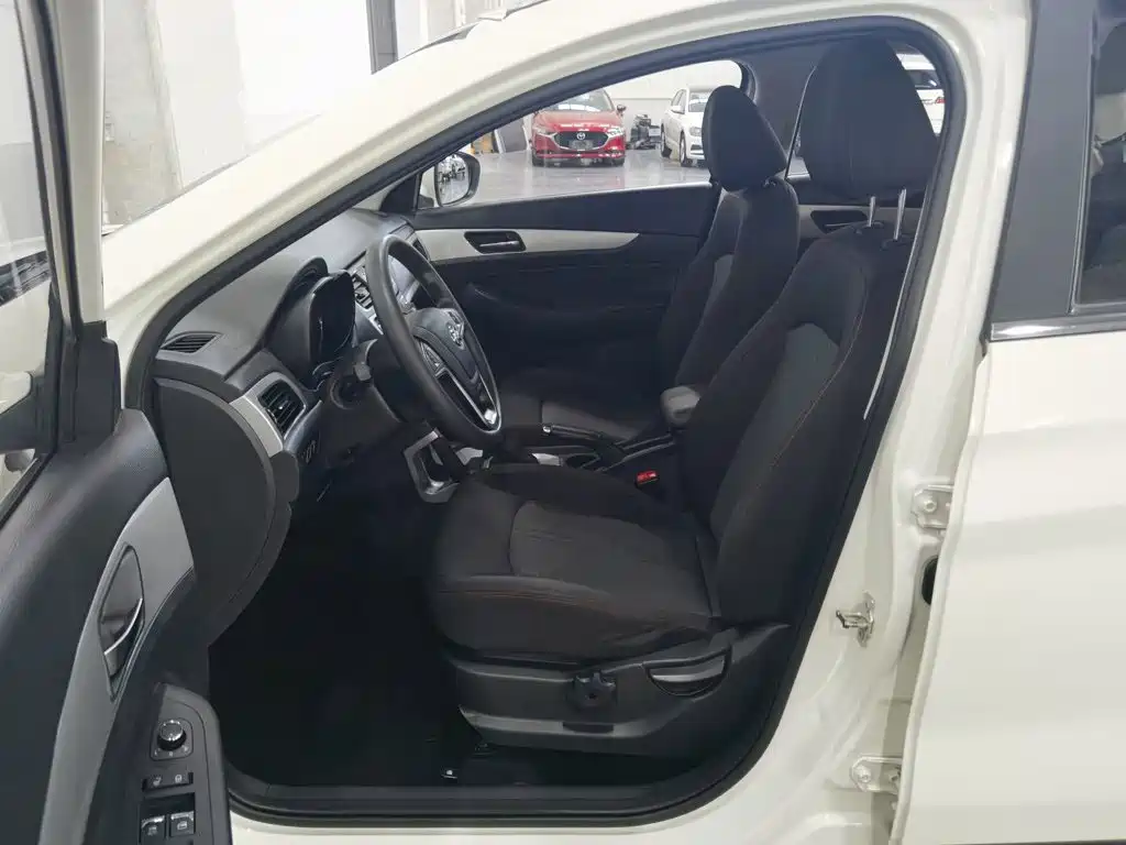 BAIC Senova X55 — миниатюра 10
