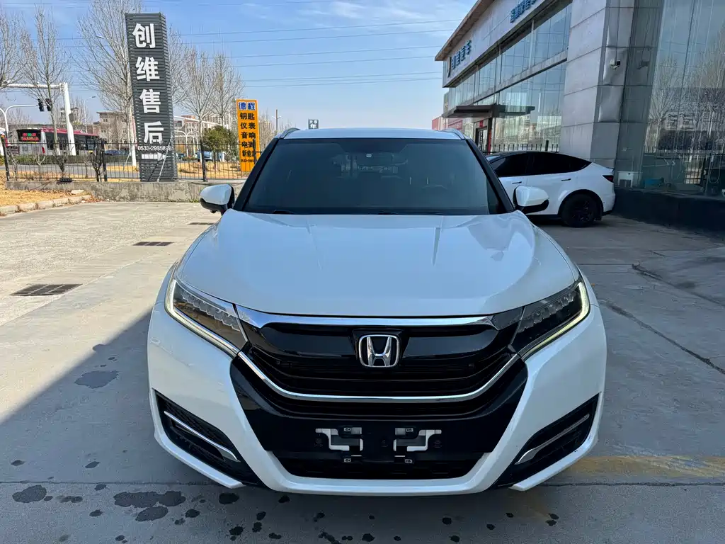 HONDA UR V