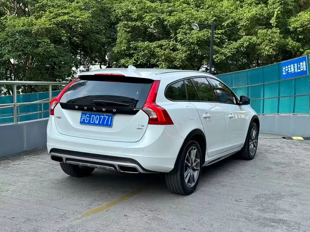 Volvo V60 — миниатюра 4