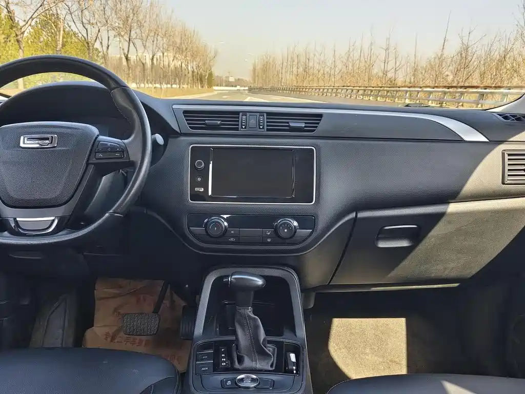 Qoros 5 Facelift 1.6T Auto Leading Type, фото 4