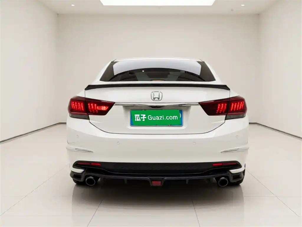 Honda Spirior 2015 2.0L Luxury