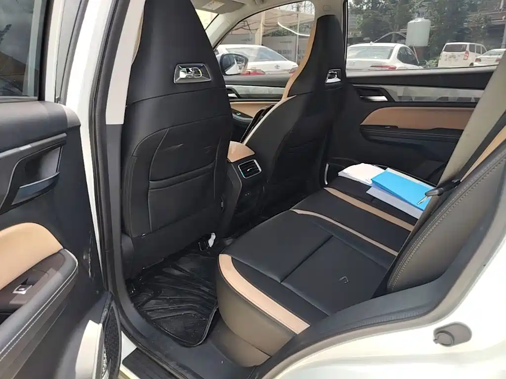 Geely Haoyue PRO — миниатюра 17