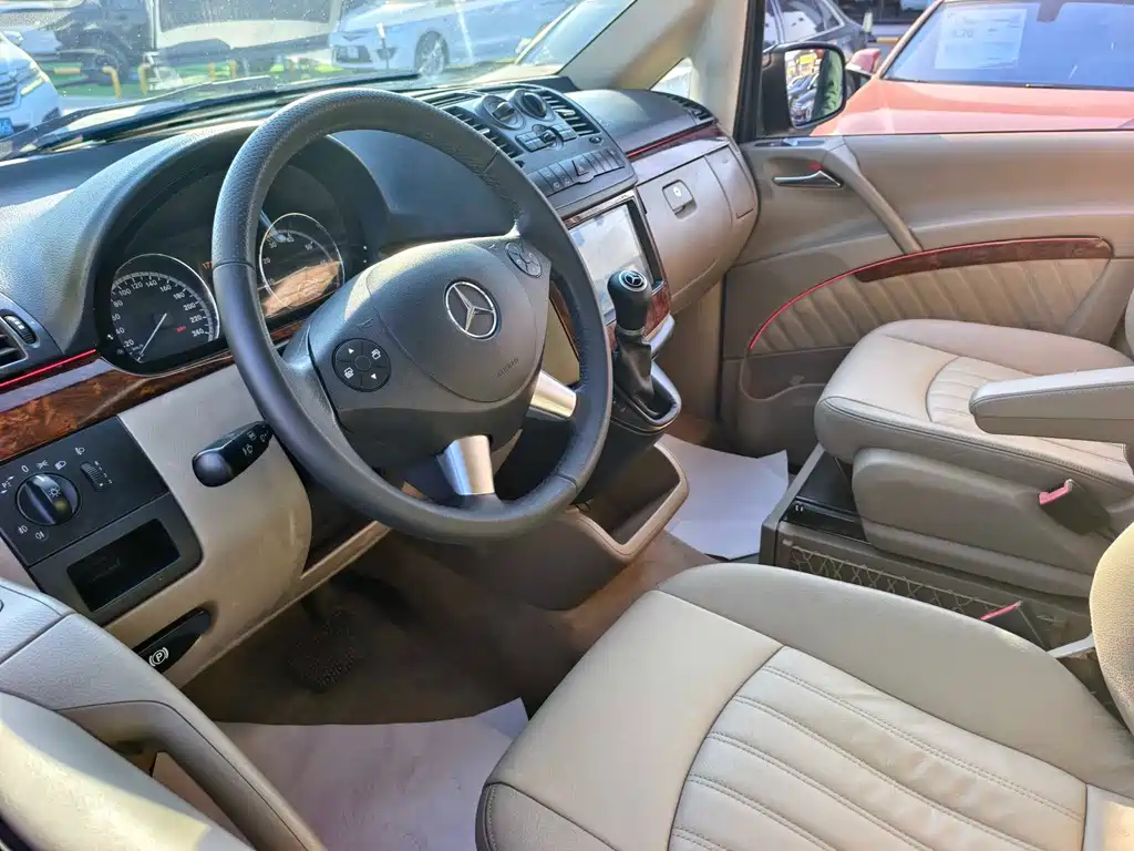 Mercedes-Benz Viano — миниатюра 8