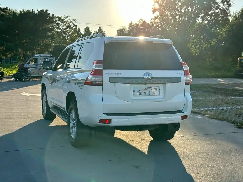Toyota Prado — миниатюра 3