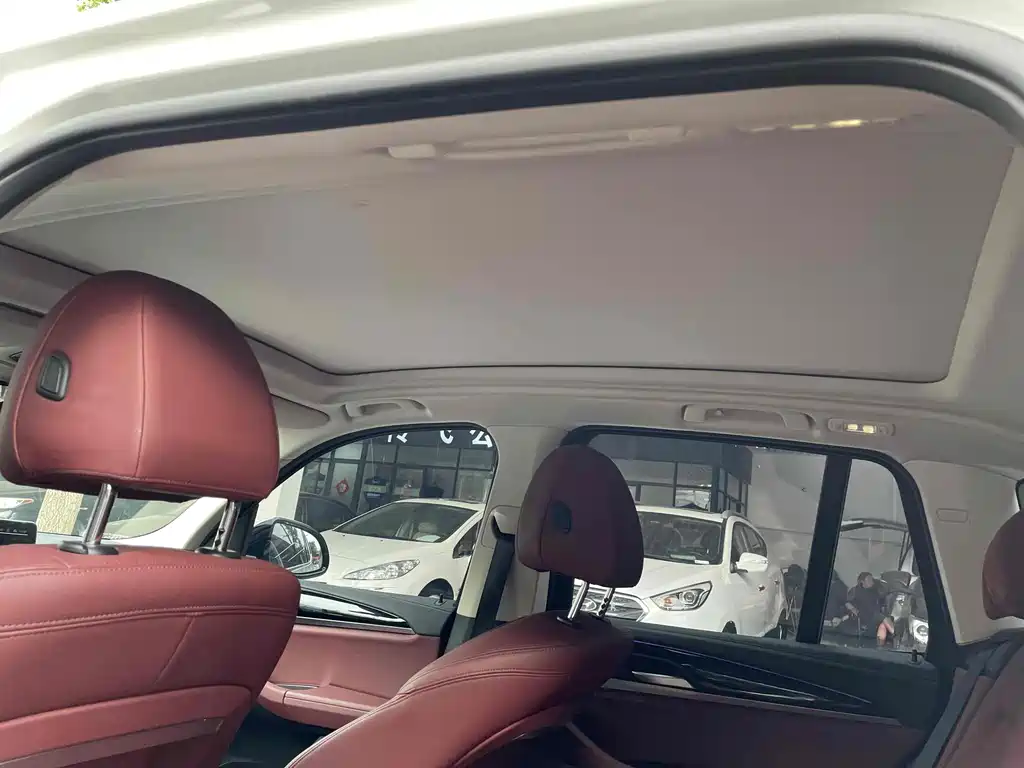 BMW X3 — миниатюра 7